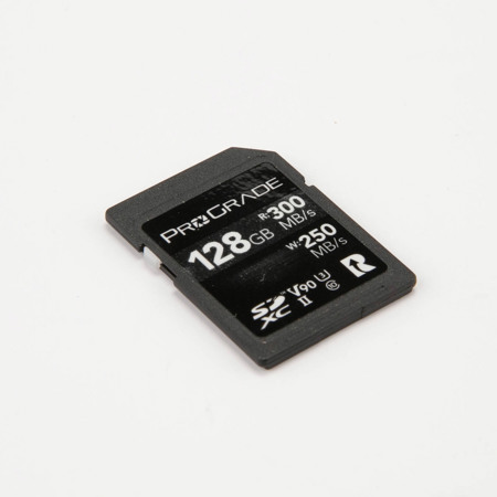 Used Prograde Digital 128GB SDXC UHS-II U3 Class 10 V90 Cobalt Memory Card,  300MB/s Read, 250MB/s Write E