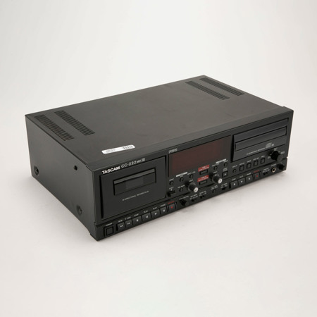 TASCAM CC222MKIII Rackmount Combo CD-R/RW and Cassette Recorder - SKU#1686712