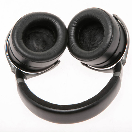 Focal Bathys Hi-Fi Wireless Closed-Back Active Noise-Canceling Headphones