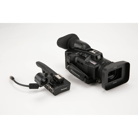 Panasonic AG-HMC40 3MOS Handheld AVCCAM Camcorder (139 Hours)