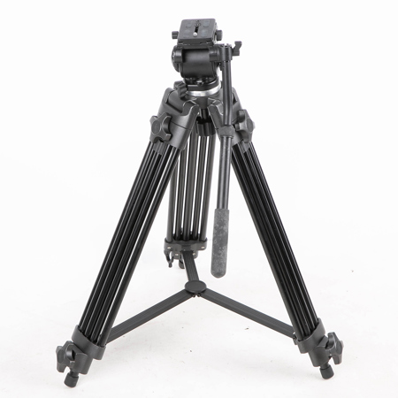 Weifeng WF-717 1.8m Heavy Duty Video Tripod With Fluid Hydraulic Head SKU1717018