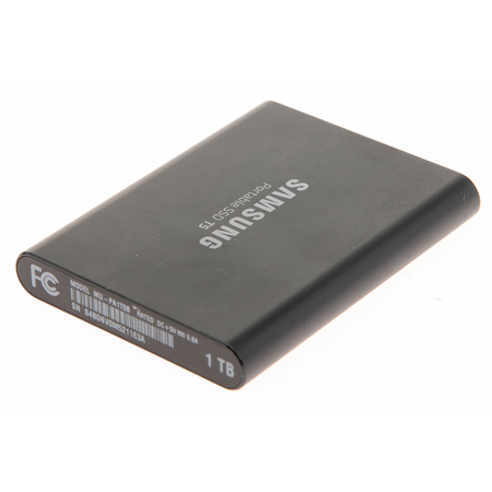 USED Samsung T7 1TB USB 3.2 Portable SSD - Titan Gray SKU#1717648