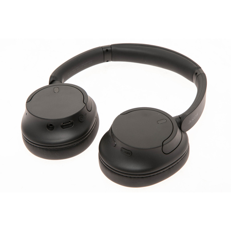 Sony WH-CH720N Wireless Headphone, Black with 10000mAh Wireless Charger