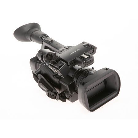 Sony PMW-200 3-1/2" Exmor CMOS XDCAM HD422 Memory Handy Camcorder (242 Hours)