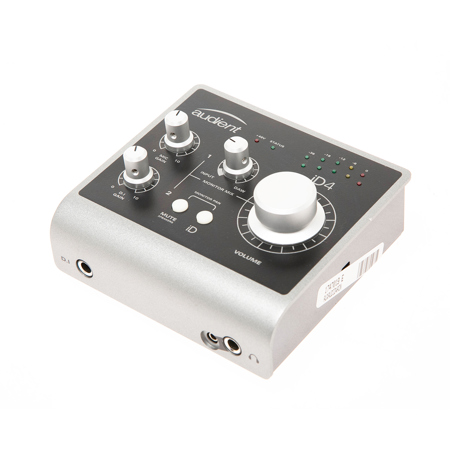 Audient iD4 USB 2-in/2-out High Performance Audio Interface - SKU#1747019