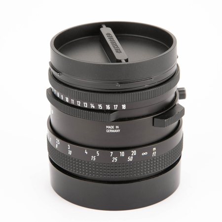 Hasselblad Carl Zeiss Planar 80mm F/2.8 C T* Lens, Late Model B60 "New C"