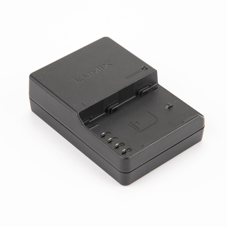 Panasonic DMW-BTC10PP Battery Charger for DMW-BLF19 Batteries