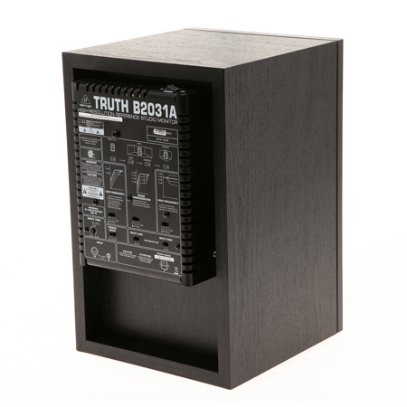 Behringer TRUTH B2031A High-Resolution Active 2-Way Studio Monitor (Single)