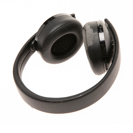 Sony Playstation 4 Gold Wireless Stereo Headset - Black SKU#1769364