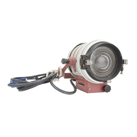 Mole-Richardson 4821 650W Tweenie II Solarspot Fresnel Tungsten Light SKU1789362