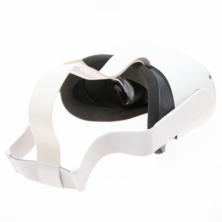 USED Oculus Quest 2 Advanced All-In-One Virtual Reality Headset