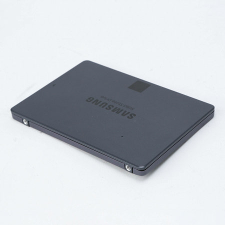 Samsung 1TB 870 QVO 2.5" SATA III Internal SSD, 560MB/s Read, 530MB/s Write