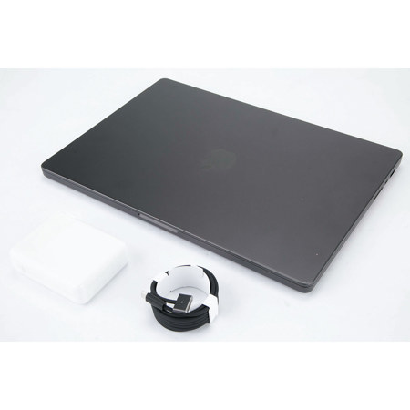 Apple MacBook Pro 16.2" with M3 Max Chip (Late 2023) 64GB Space Black 16-Core / 40-Core 2TB SSD