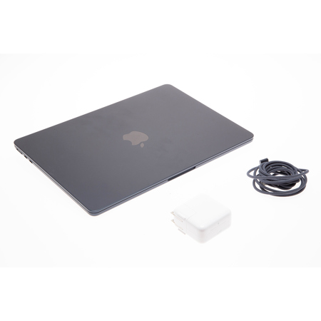 Apple MacBook Air 13.6" with M3 Chip (Early 2024) 256GB SSD Midnight 8GB 8-Core / 8-Core 30W Adapter