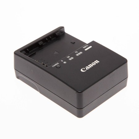 Canon LC-E6 Compact Battery Charger for the LP-E6 Battery Packs