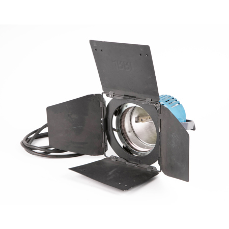 Arri Arrilite 650 Open Face Tungsten Flood Light with 7-1/4" Face - SKU#1859137