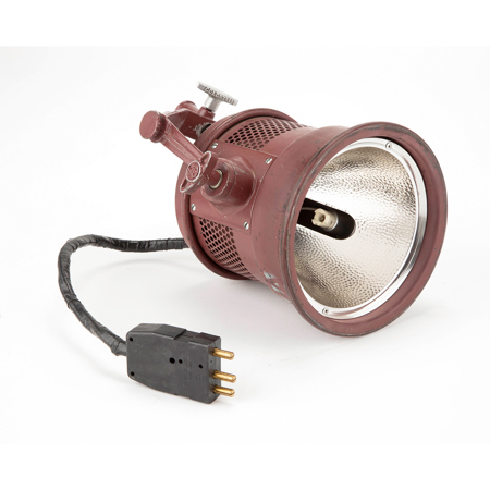 Mole-Richardson Mickey-Mole 1000 Watt Focusing Flood Light (120-240V AC)