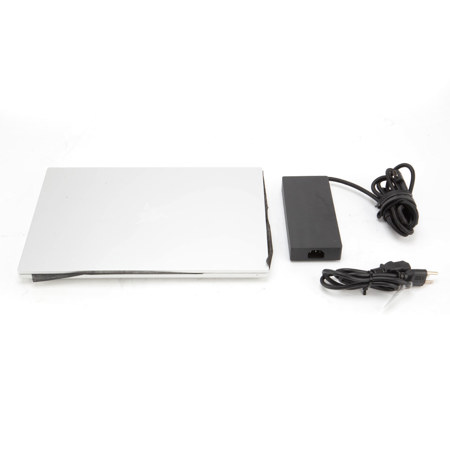 Razer Blade 16 16" QHD+ 240Hz Gaming Laptop - Mercury White SKU#1863301