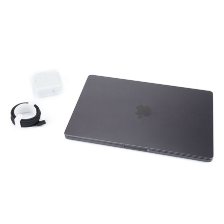 Apple MacBook Pro 14.2", M4 Chip with 10-Core CPU and 10-Core GPU, Late 2024 16GB 512GB SSD Standard Display 70W Adapter Space Black