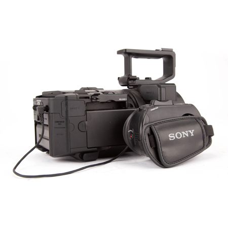 Sony NEX-FS700U Super 35 4K Sensor Camcorder - BODY ONLY (4940 Hours) SKU1893868