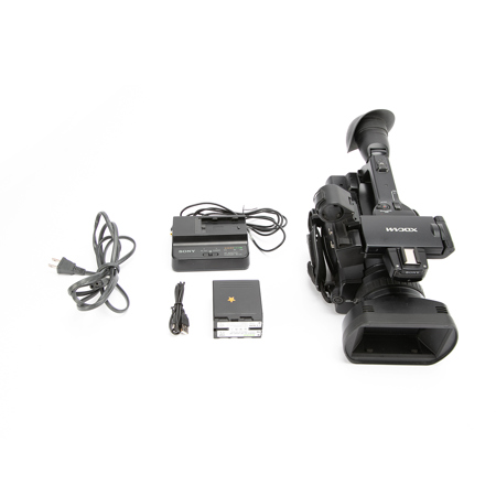Sony PMW-200 3-1/2" Exmor CMOS XDCAM HD422 Memory Camcorder - 1359H SKU#1902750