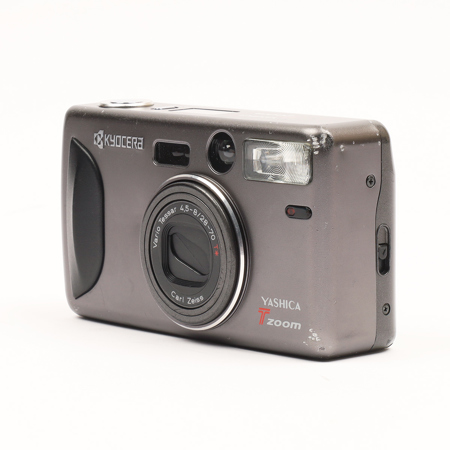 USED Kyocera Yashica T zoom 28mm - 70mm compact film camera - Carl