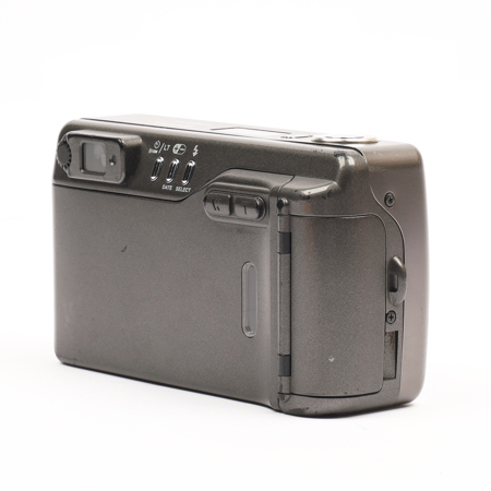 USED Kyocera Yashica T zoom 28mm - 70mm compact film camera - Carl