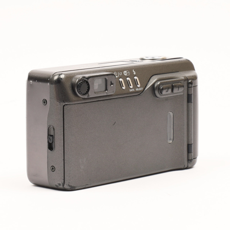 USED Kyocera Yashica T zoom 28mm - 70mm compact film camera - Carl