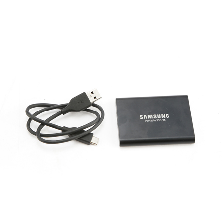 Samsung T5 1TB Portable USB 3.1 Type-C and Type-A SSD - SKU#1914076