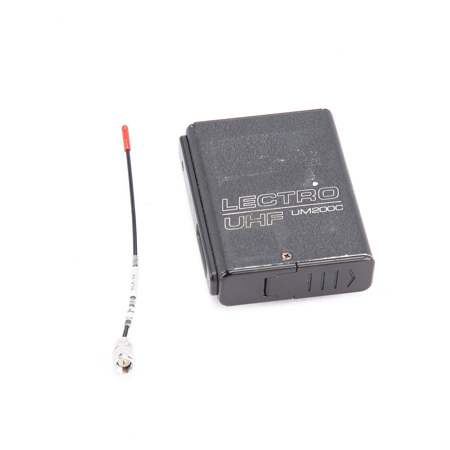 Lectrosonics UM200C 200-Series Lav Transmitter - BLK22 (RD) 563.2-588.7 #1932465