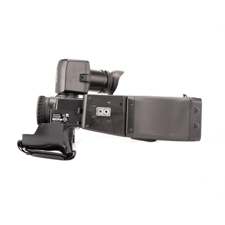 Panasonic AG-HMC80 AVCCAM HDビデオカムコーダー Panasonic AG-HMC80 (32 GB) High Definition Flash Media Camcorder