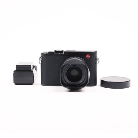 Leica Q (Typ 116) Compact Digital Camera, 24MP Full Frame Sensor, Summilux 28 mm/f1.7 ASPH lens - Black Anodized
