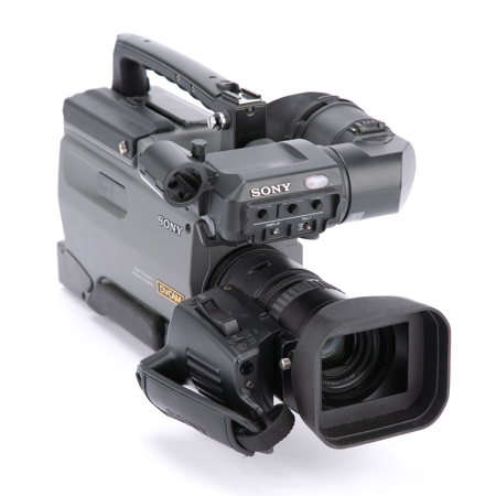 Sony DSR-250 DVCAM Pro Camcorder with Bag - SKU#1938101