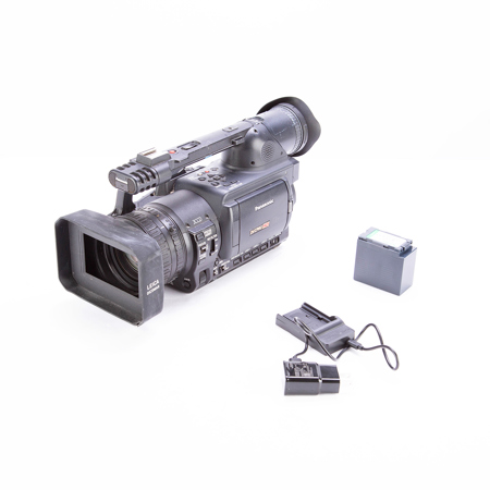 Panasonic AG-HVX200A 1/3" 3 CCD P2 HD/DV Camcorder - (1124 Hours) SKU#1938139