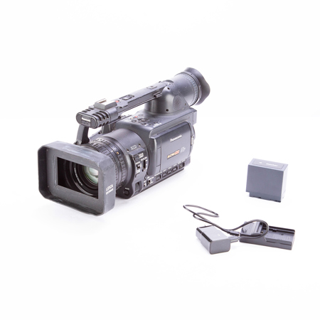 Panasonic AG-HVX200 1/3" 3-CCD P2 DV Pro HDV Camcorder - (1385 Hours) SKU1938151
