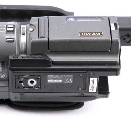 USED Sony DSR-PD150 3 CCD Mini DVCAM/Mini DV Camcorder - (2,970