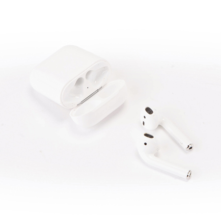 Apple Airpods with Charging Case - 2nd Gen SKU#1938575