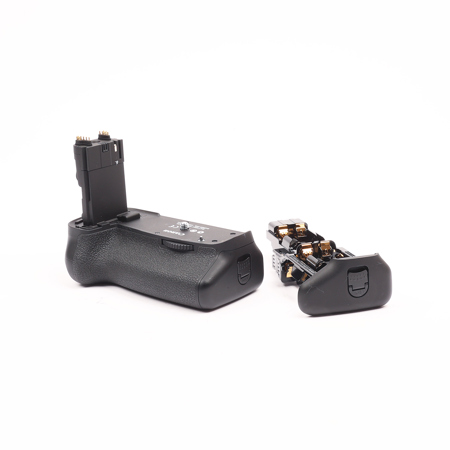 Canon BG-E9 Battery Grip for EOS 60D Digital Camera