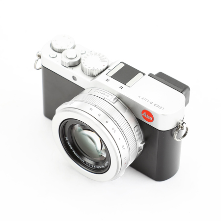 LEICA D-LUX7 シルバー / コンパクトデジタルカメラ LEICA D-LUX7 シルバー / コンパクトデジタルカメラ ライカ Leica D