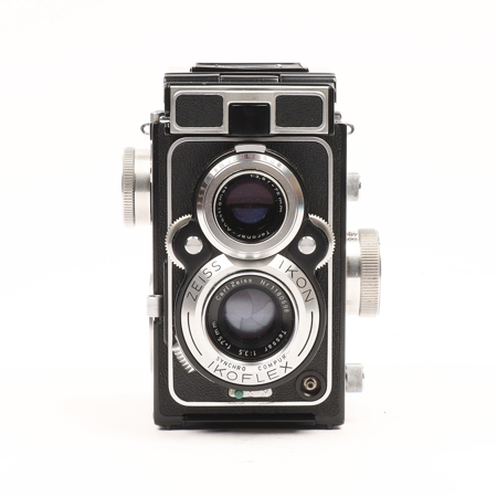 Zeiss Ikoflex Favorit Twin Lens Reflex Camera with 75mm f/3.5 Tessar Taking Lens