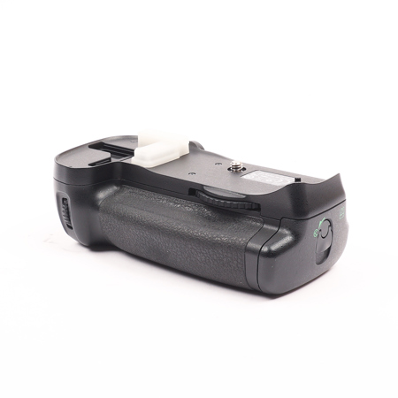 Nikon MB-D10 Multi-Power Battery Grip for the D300, D300S, & D700 Digital Cameras