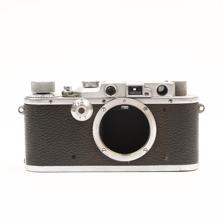 Leica IIIa Screw-Mount Rangefinder Camera Body