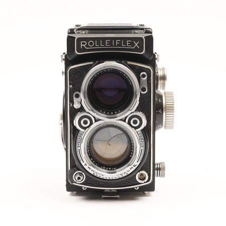 Rolleiflex 2.8C Type 2 with 80mm f/2.8 Planar Lens
