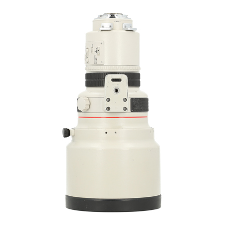 USED Canon EF 200mm f/1.8L USM Autofocus Telephoto Lens.