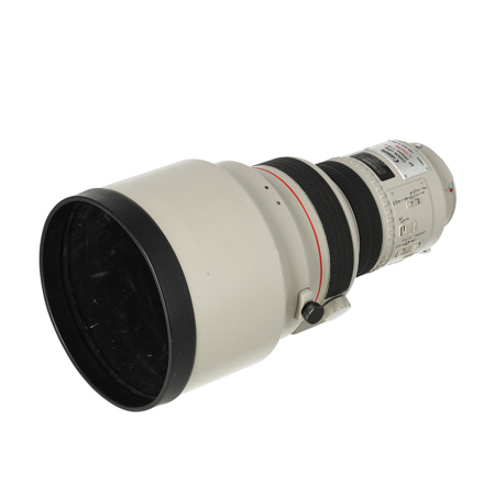 USED Canon EF 200mm f/1.8L USM Autofocus Telephoto Lens.