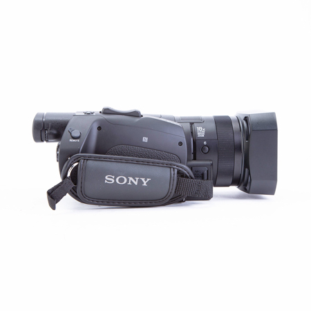 USED Sony FDR-AX700 4K Handycam Camcorder with 1