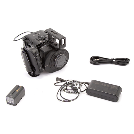 Sony NEX-FS700 R (Upgrade) 4K Sensor High Speed NXCAM Super35 Camcorder Body