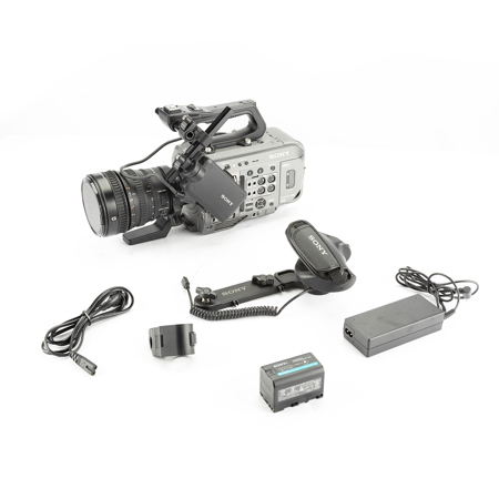 Sony PXW-FX9 XDCAM Full-Frame Camera System with FE PZ 28-135mm f/4 G OSS Lens