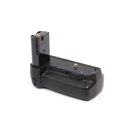 Nikon MB-D80 Multi-Power Battery Pack for the Nikon D80 & D90