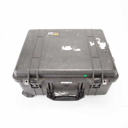 Pelican 1560 Watertight Hard Case without Foam Insert, with Wheels - Charcoal Black